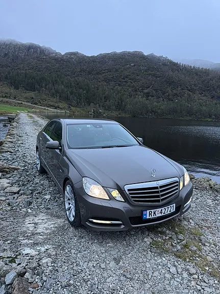 Mercedes-Benz E220 D 2011 photo 2