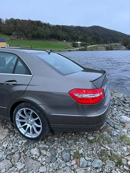 Mercedes-Benz E220 D 2011 photo 5