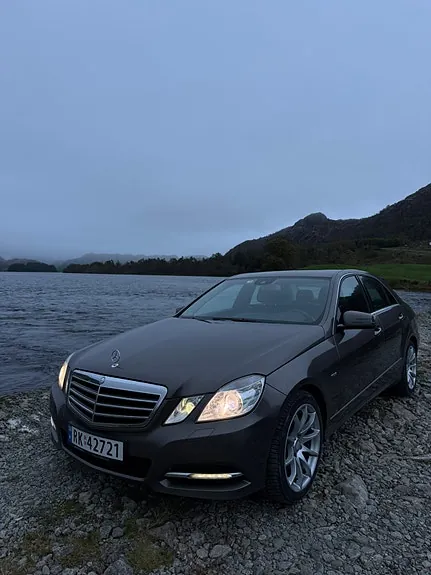 Mercedes-Benz E220 D