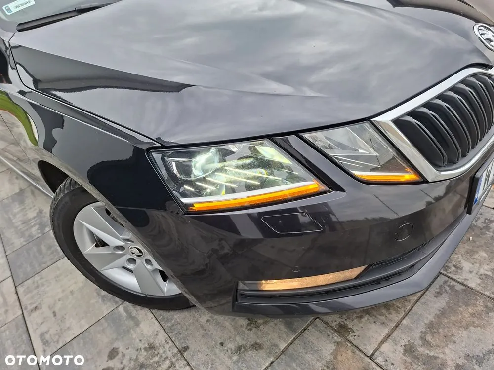 Skoda Octavia 2018 photo 2