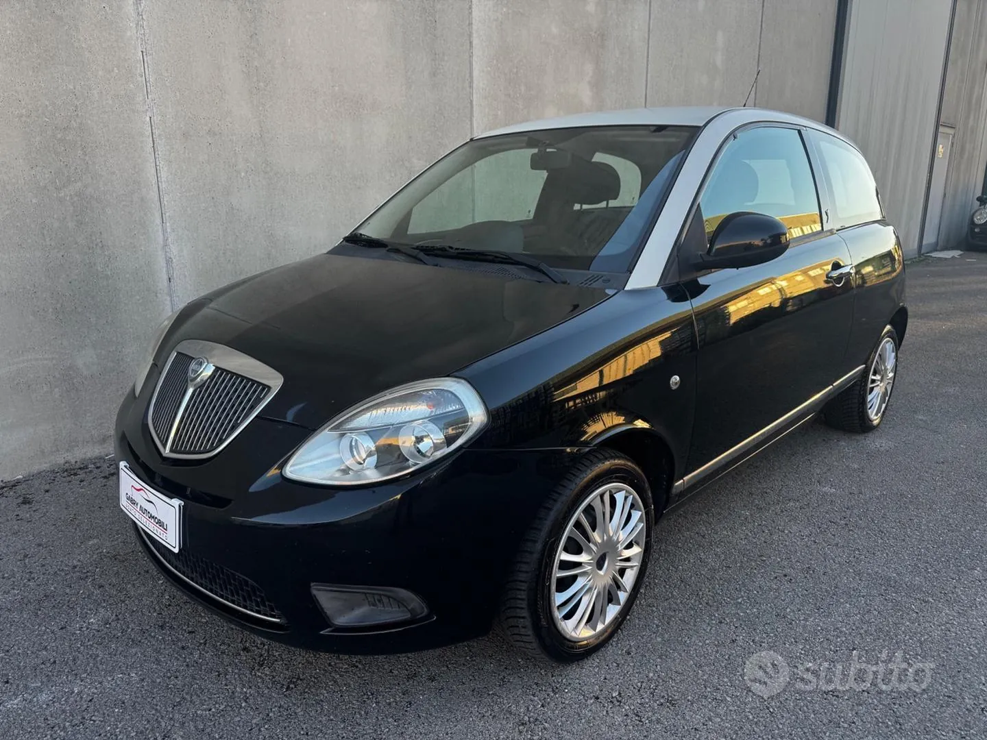 Lancia Ypsilon
