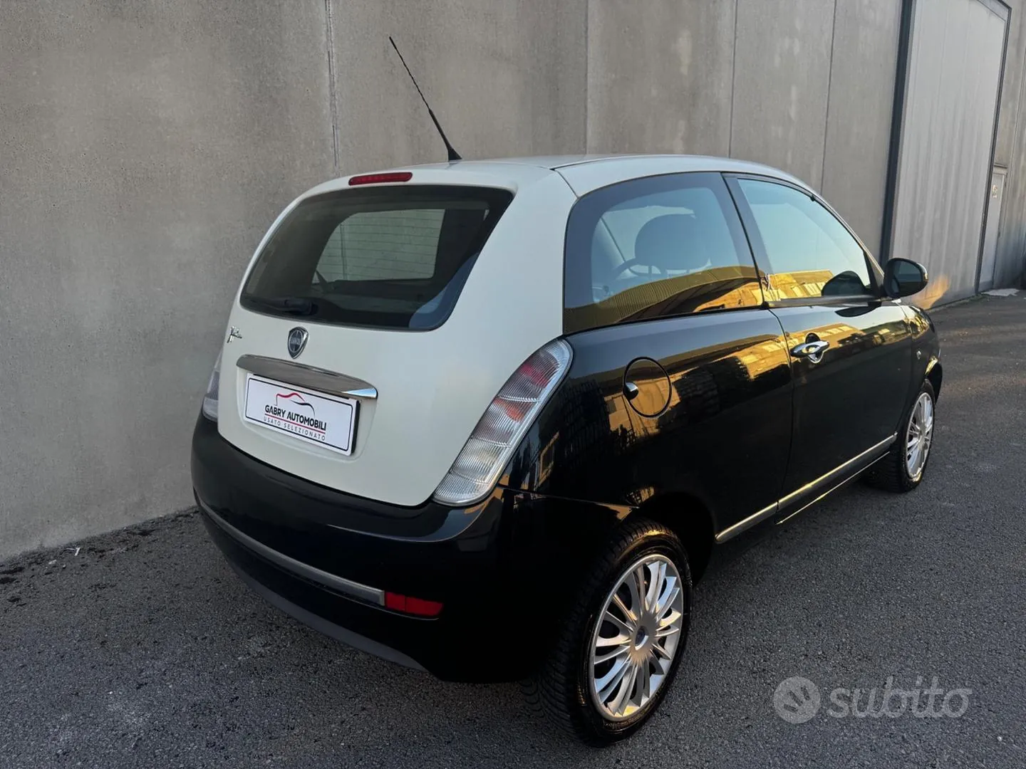Lancia Ypsilon 2011 photo 4