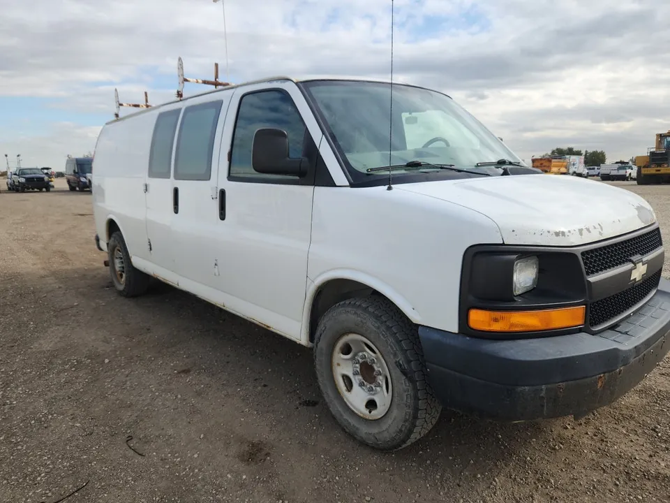 Chevrolet Express 2008 photo 3