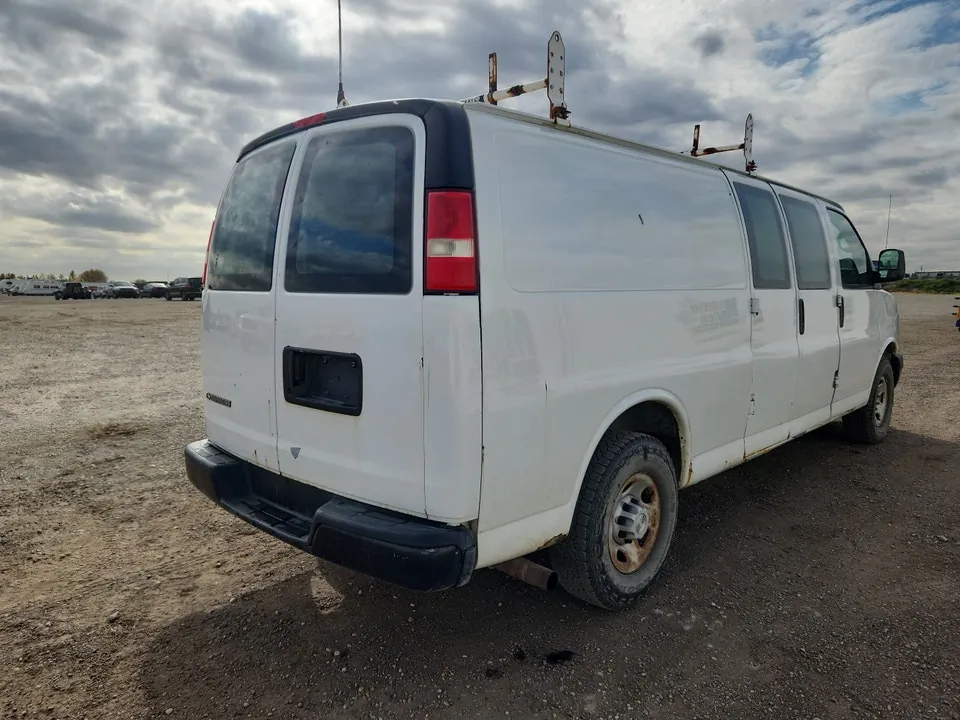 Chevrolet Express 2008 photo 4