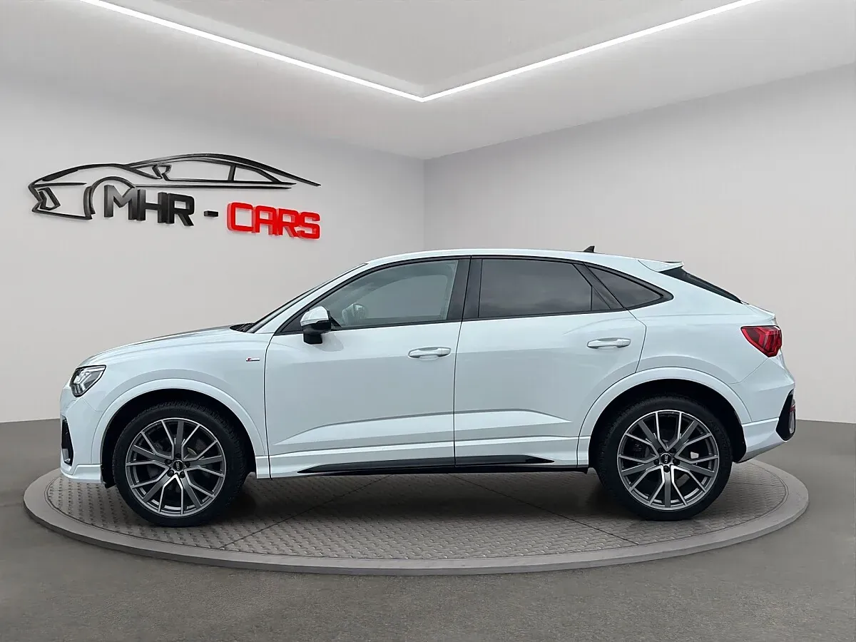 Audi Q3 2020 photo 2