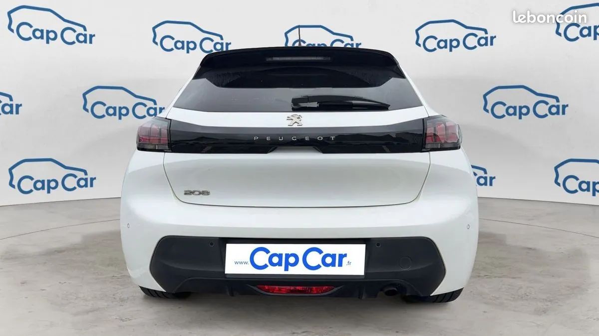 Peugeot 208 2021 photo 3