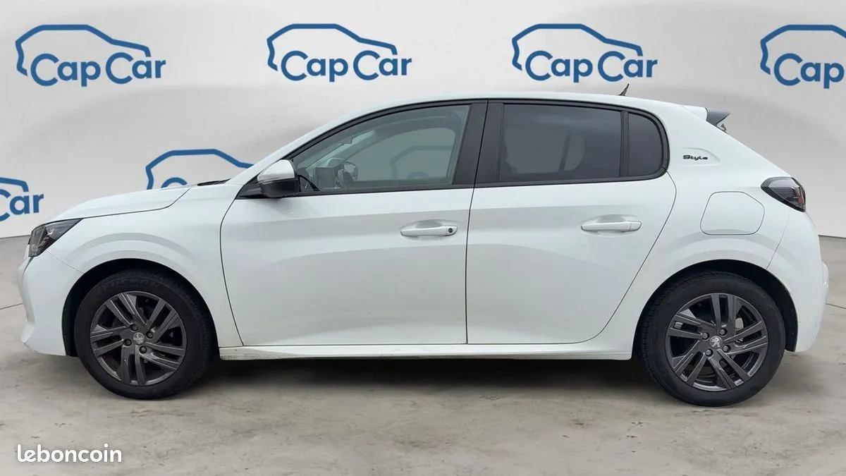 Peugeot 208 2021 photo 2