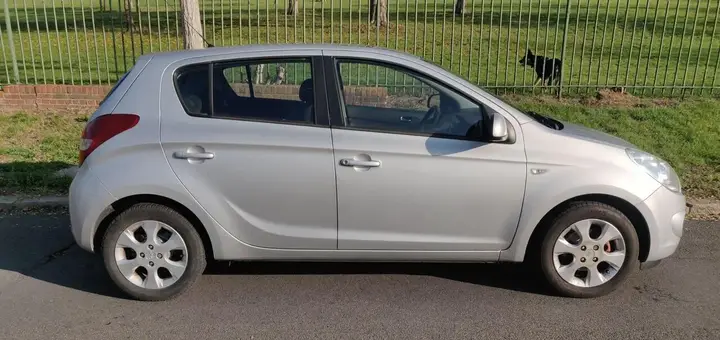 Hyundai I20 2011 photo 3