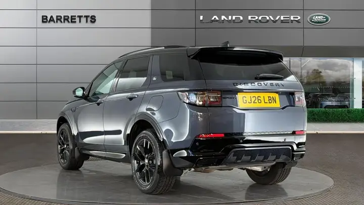 Land Rover Discovery Sport 2026 photo 2
