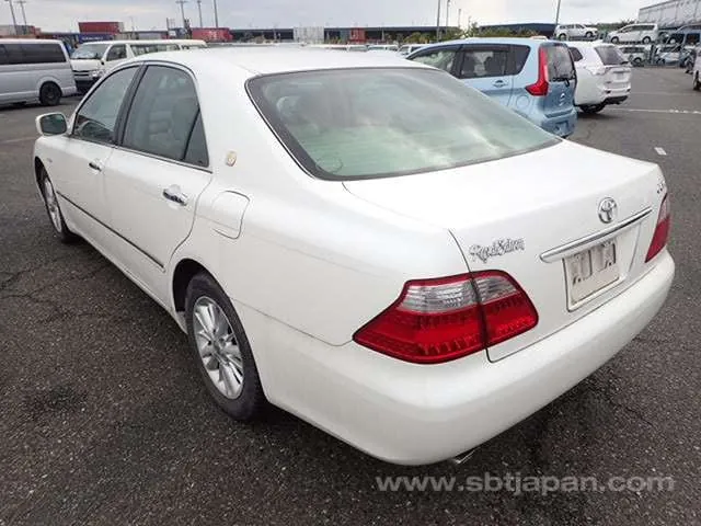Toyota Crown 2008 photo 3