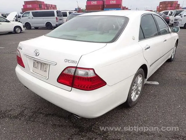 Toyota Crown 2008 photo 4
