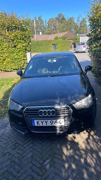 Audi A1 2011 photo 2
