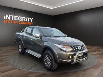 Mitsubishi Triton 2017 photo 2