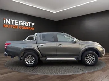 Mitsubishi Triton 2017 photo 5