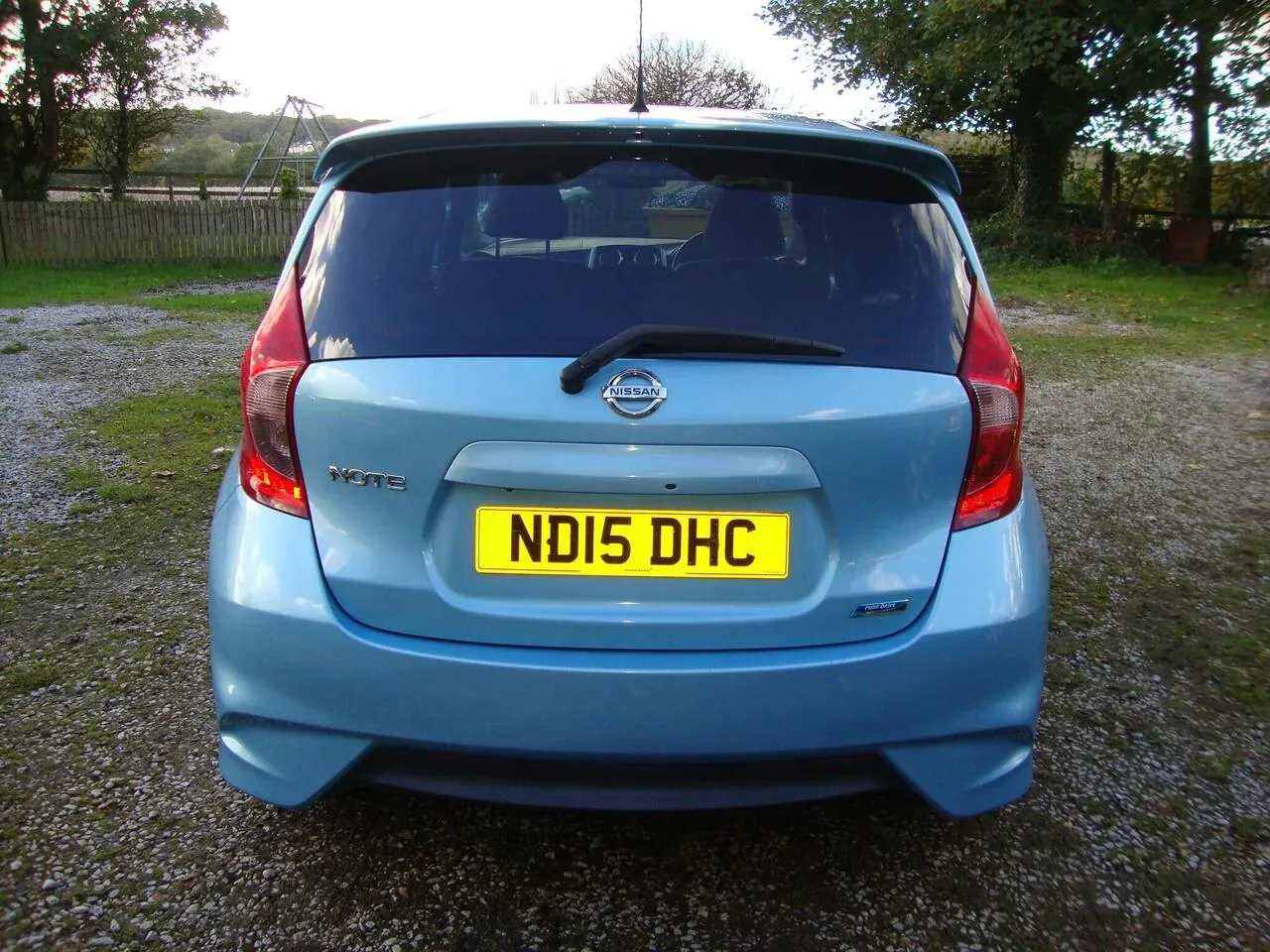 Nissan Note 2015 photo 4