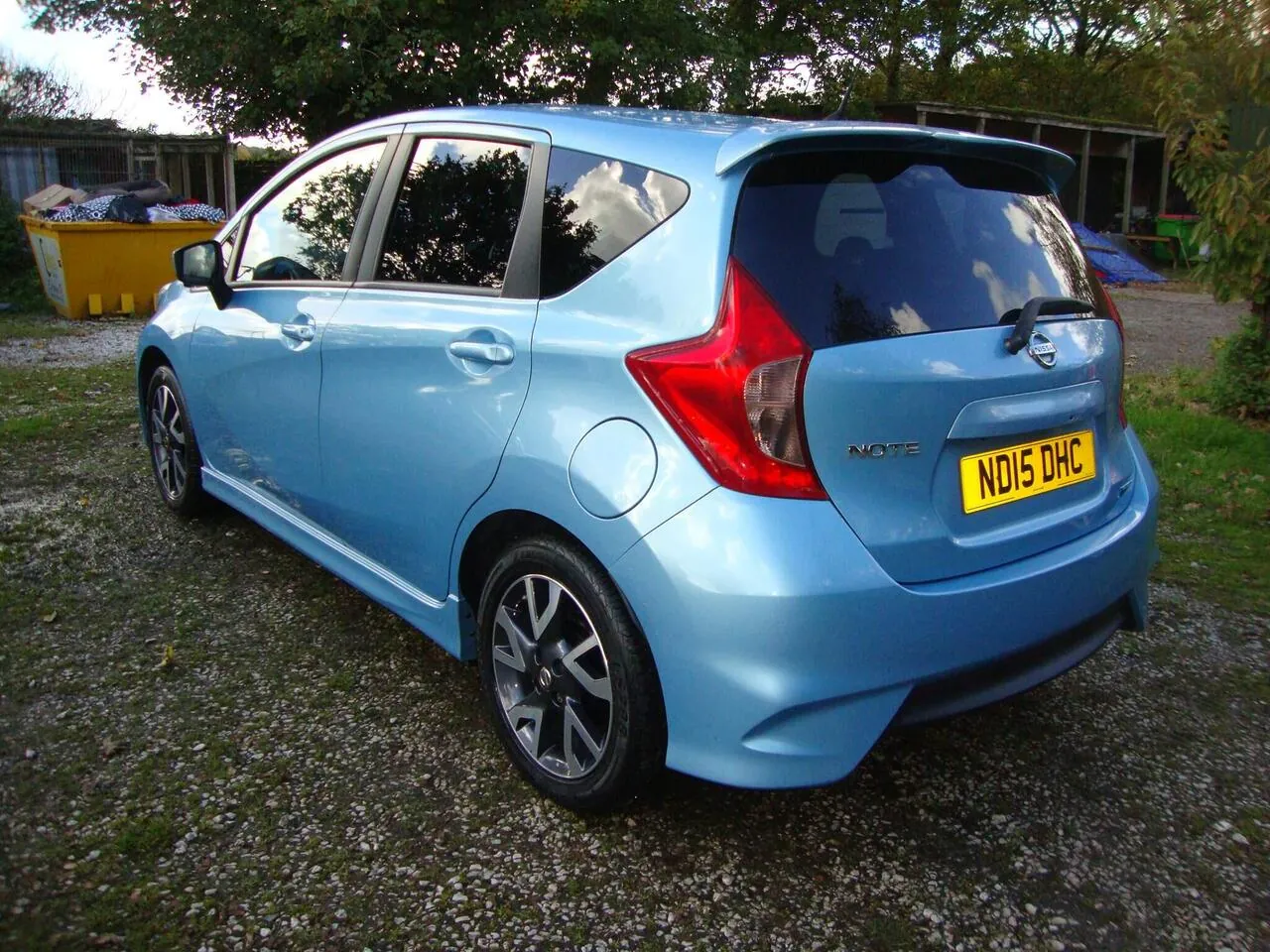 Nissan Note 2015 photo 3