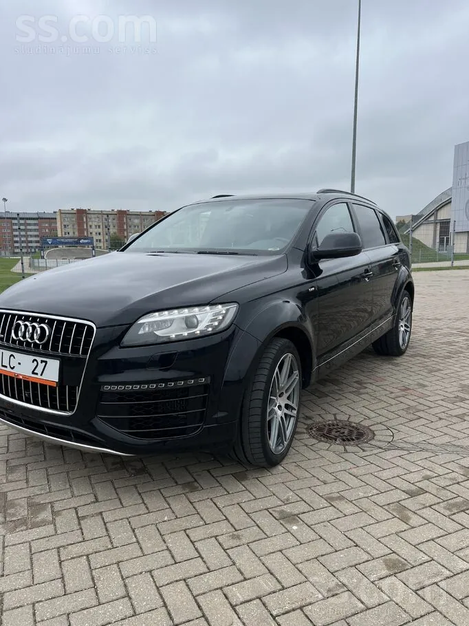Audi Q7 2014 photo 2