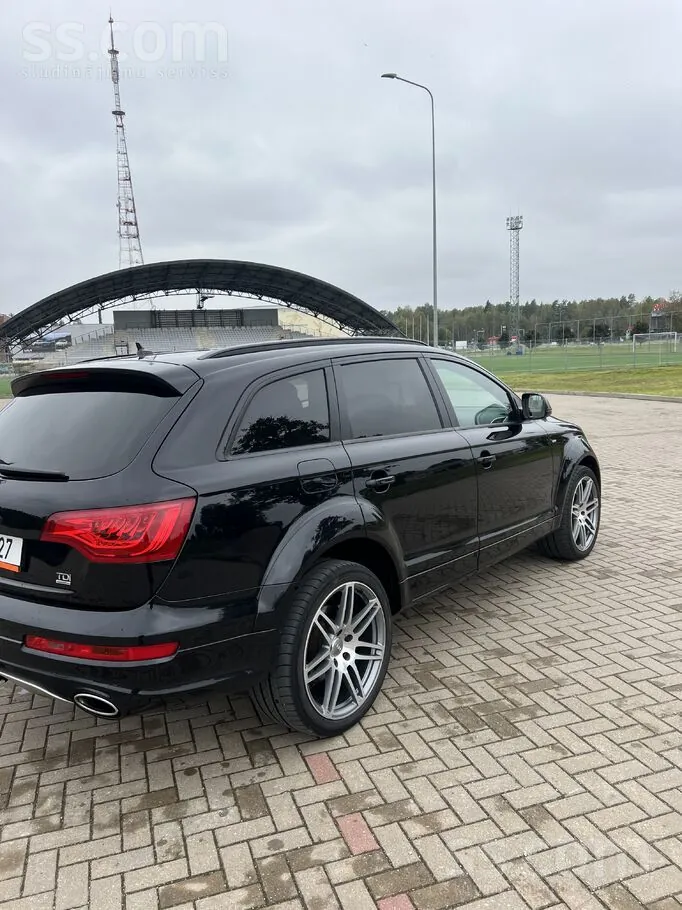 Audi Q7 2014 photo 5