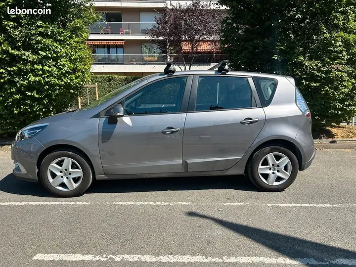 Renault Scenic 2015 photo 5