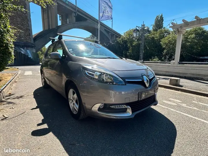 Renault Scenic 2015 photo 3