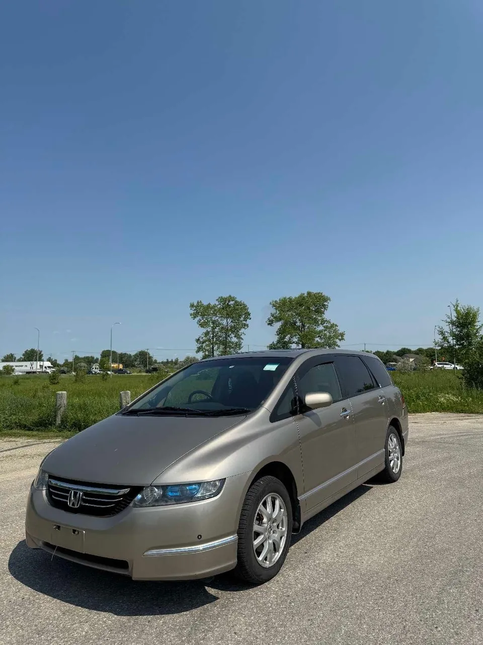 Honda Odyssey 2003 photo 2