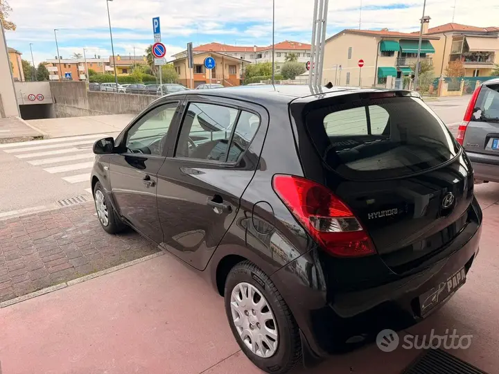 Hyundai I20 2012 photo 4