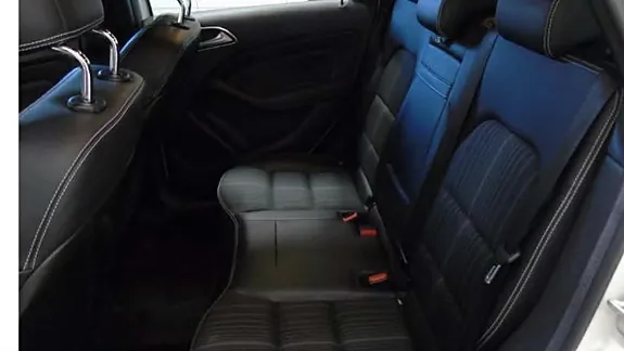 Mercedes-Benz B180 D 2013 photo 4
