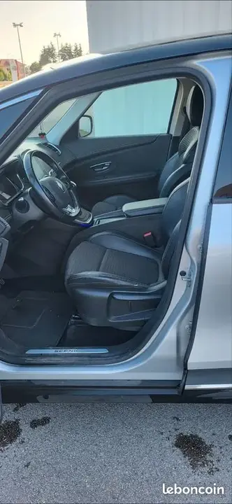 Renault Scenic 2017 photo 3