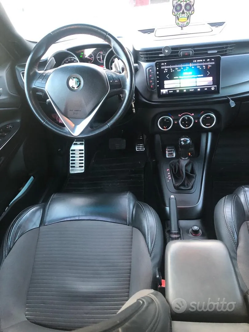 Alfa Romeo Giulietta 2014 photo 3