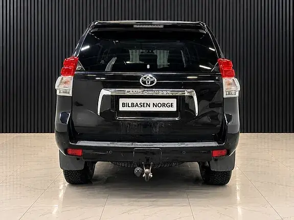 Toyota Land Cruiser 2012 photo 4