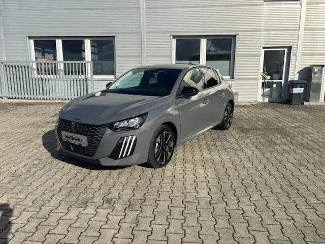 Peugeot 208 2025 photo 2