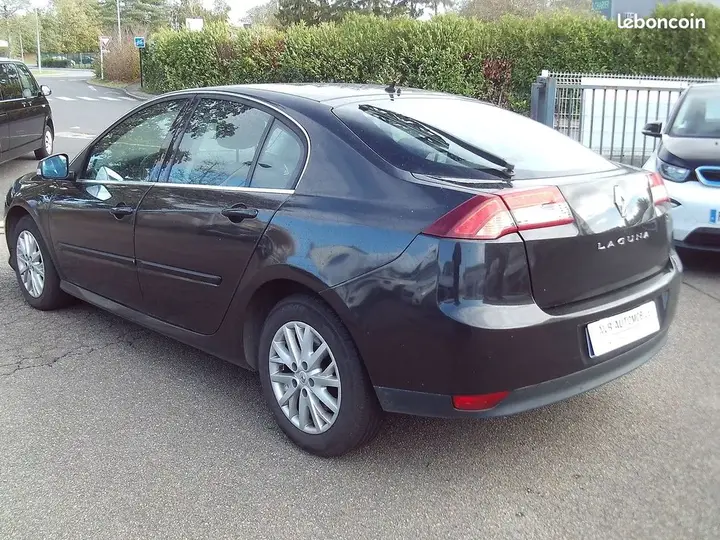 Renault Laguna 2014 photo 4