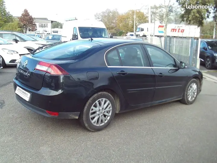 Renault Laguna 2014 photo 3