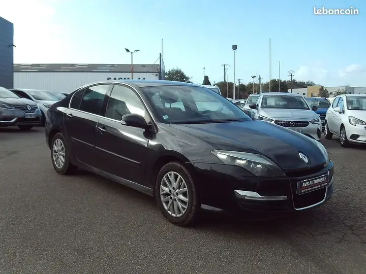 Renault Laguna 2014 photo 2
