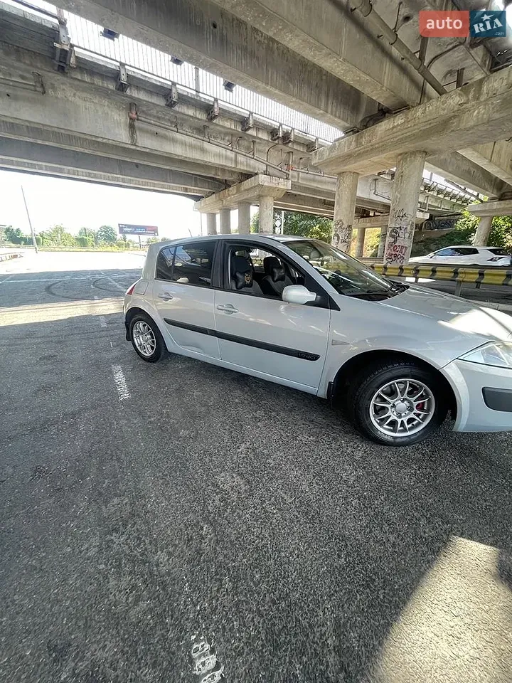 Renault Megane 2004 photo 4