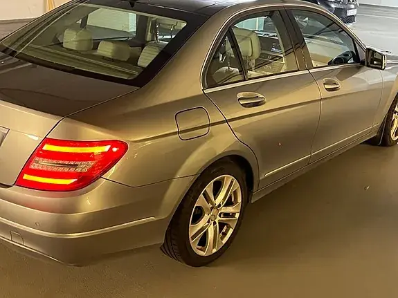 Mercedes-Benz C180 2013 photo 4