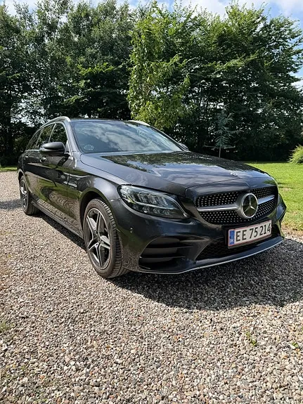 Mercedes-Benz C300 2021 photo 2