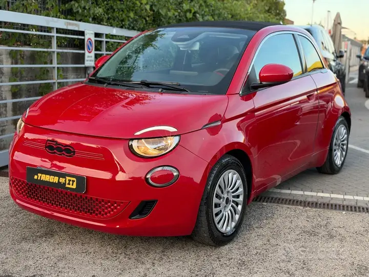 Fiat 500E Cabrio 2023 photo 5