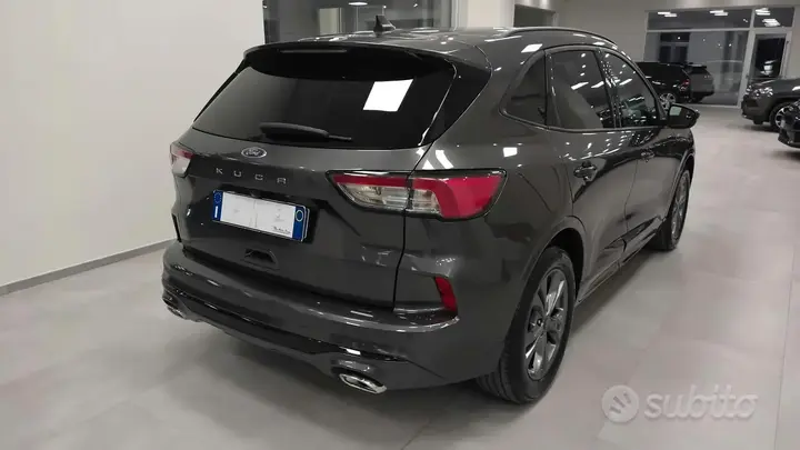 Ford Kuga 2022 photo 2