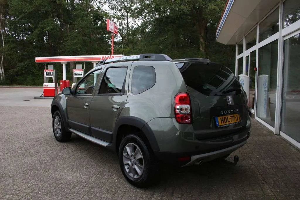 Dacia Duster 2015 photo 2
