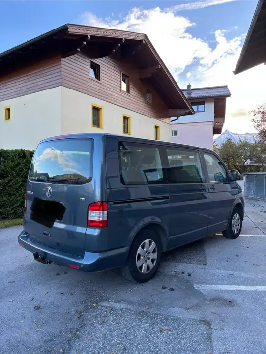 Volkswagen Caravelle 2007 photo 2
