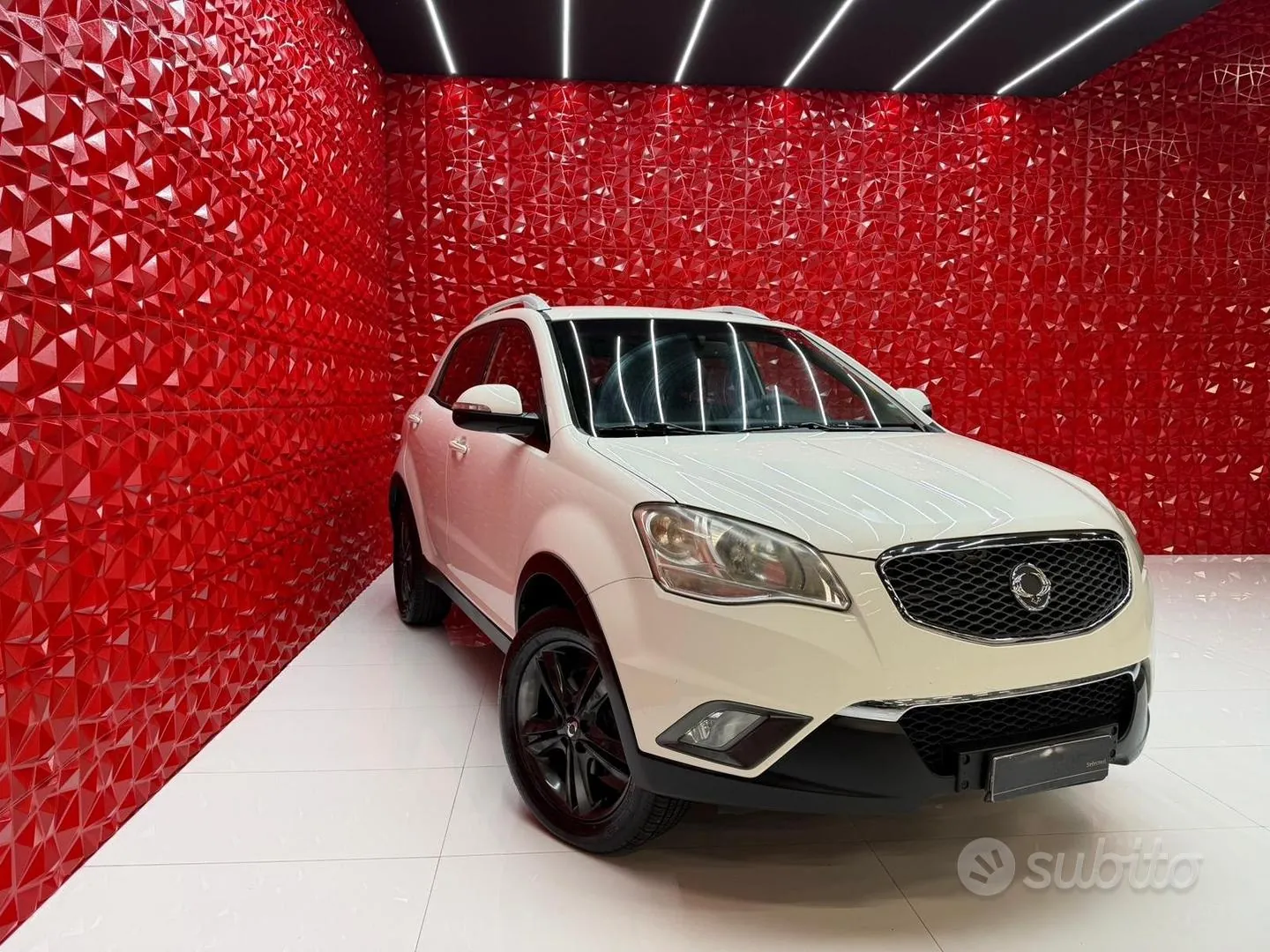 KG Mobility Korando 2011 photo 3