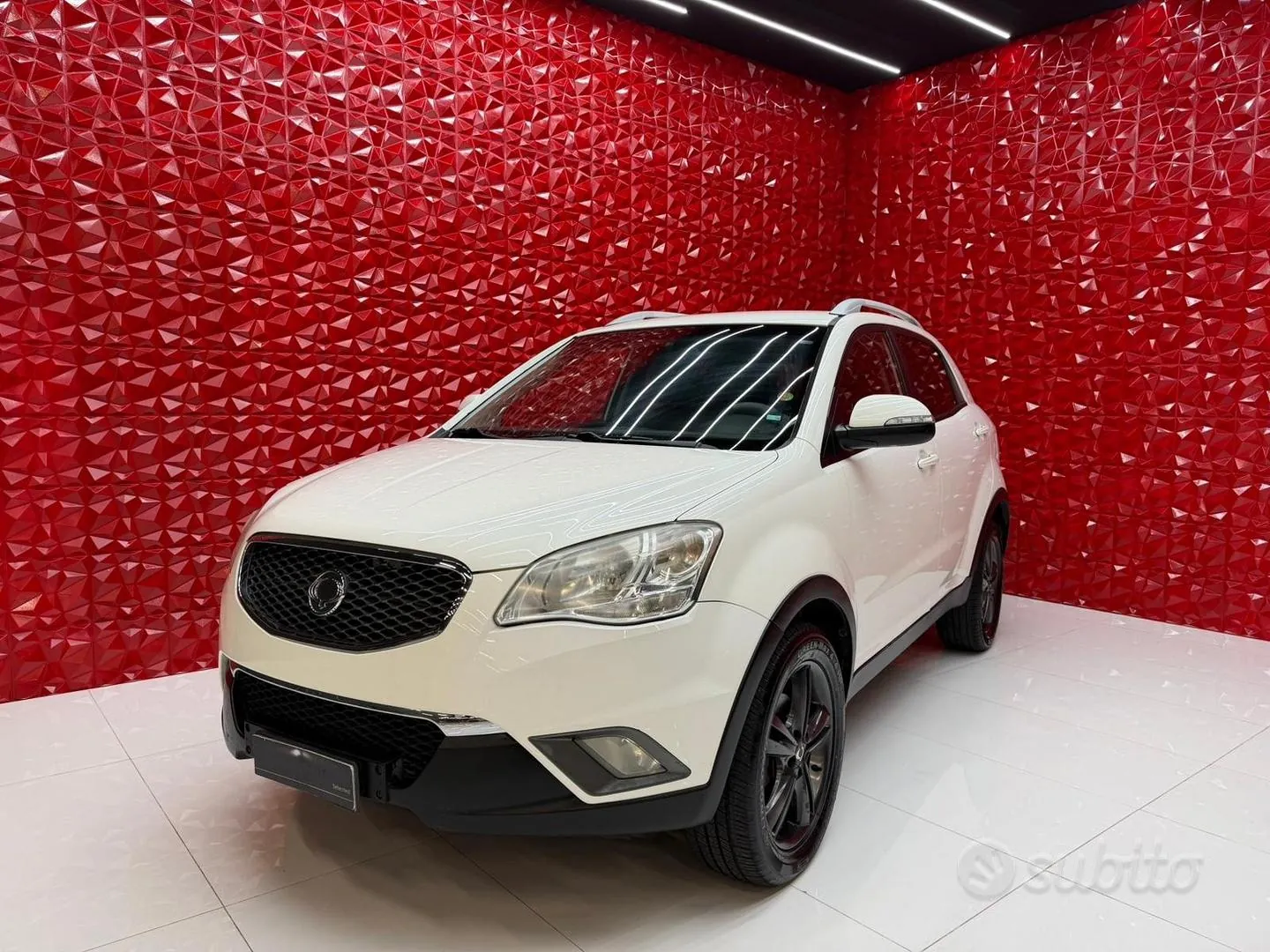 KG Mobility Korando 2011 photo 2