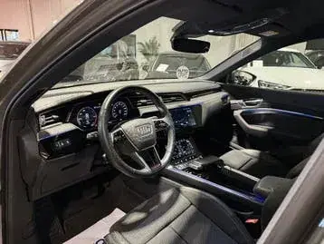 Audi E-Tron 2022 photo 2