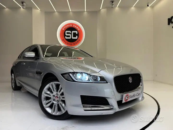 Jaguar Xf 2019 photo 4