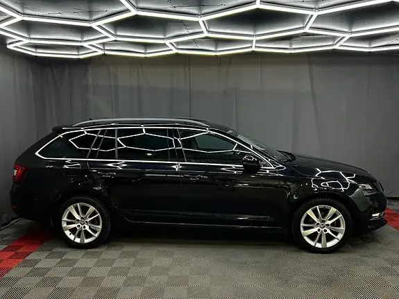 Skoda Octavia 2018 photo 3
