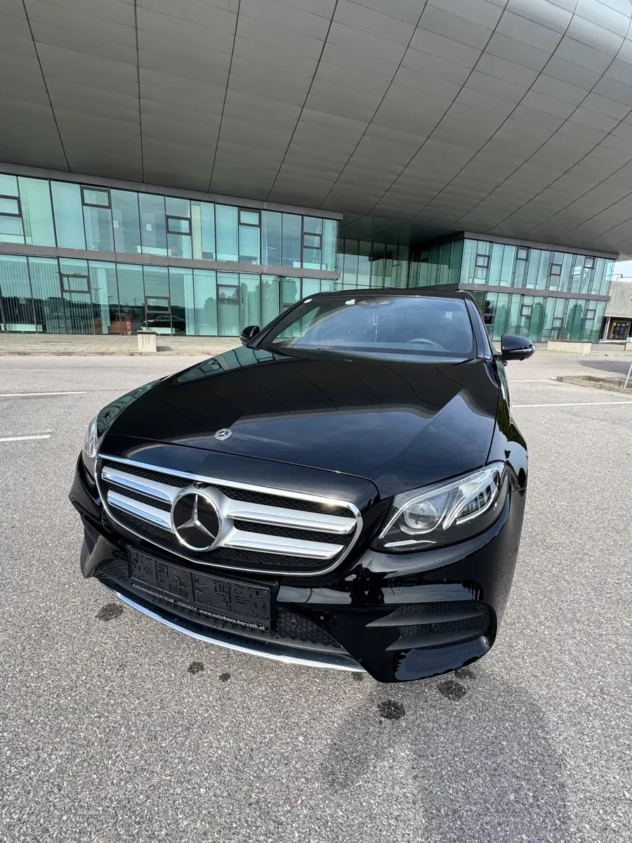 Mercedes-Benz E-Class 2020 photo 2