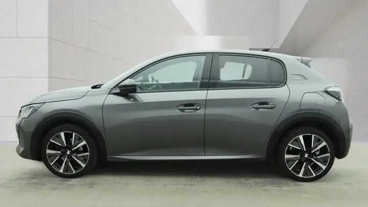 Peugeot 208 2022 photo 5