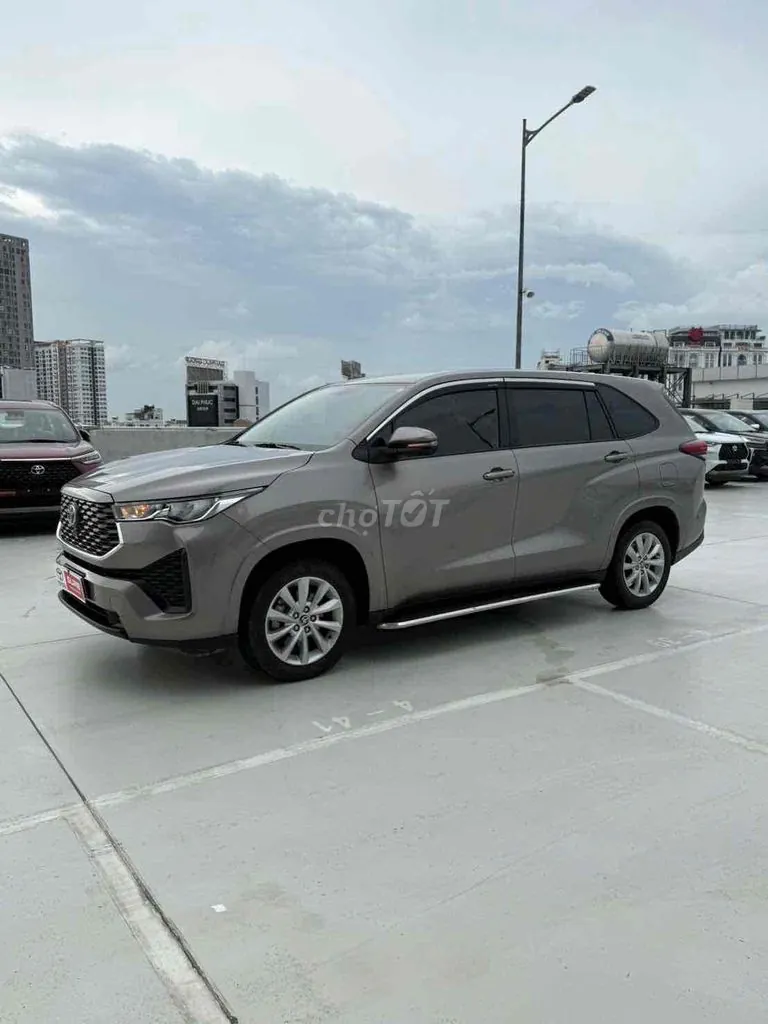 Toyota Innova Cross 2025 photo 3