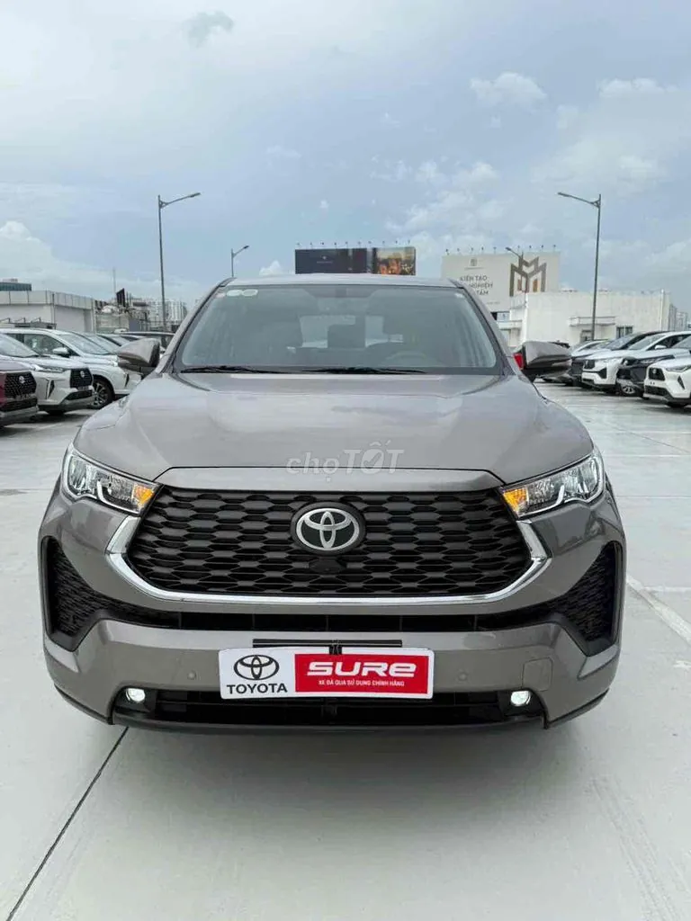 Toyota Innova Cross 2025 photo 2